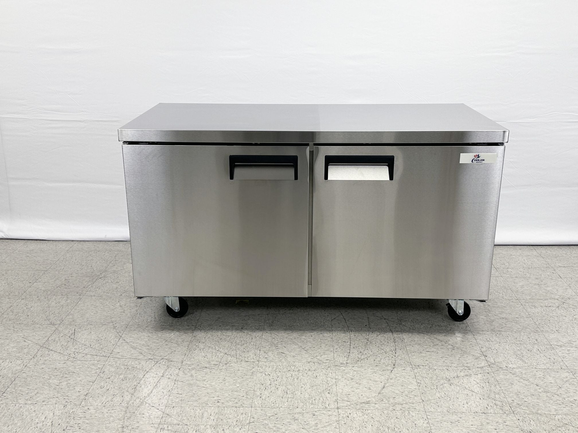 NSF Undercounter refrigerator 60 ins TUC60R