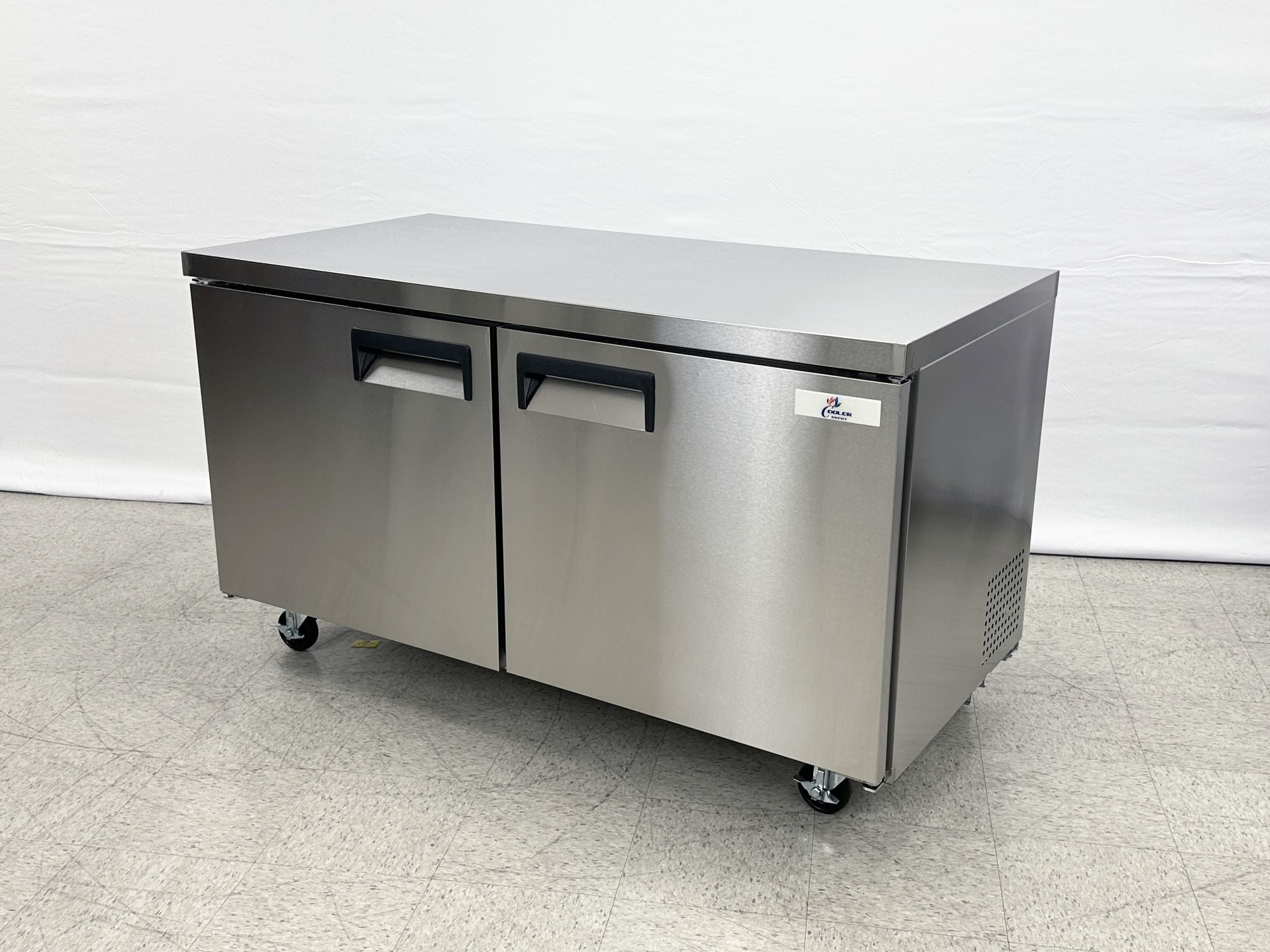 NSF Undercounter refrigerator 60 ins TUC60R